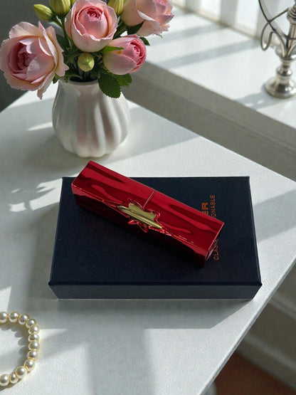 Lux Ruj Tasarımlı Kapaklı Gazlı Çakmak 8718