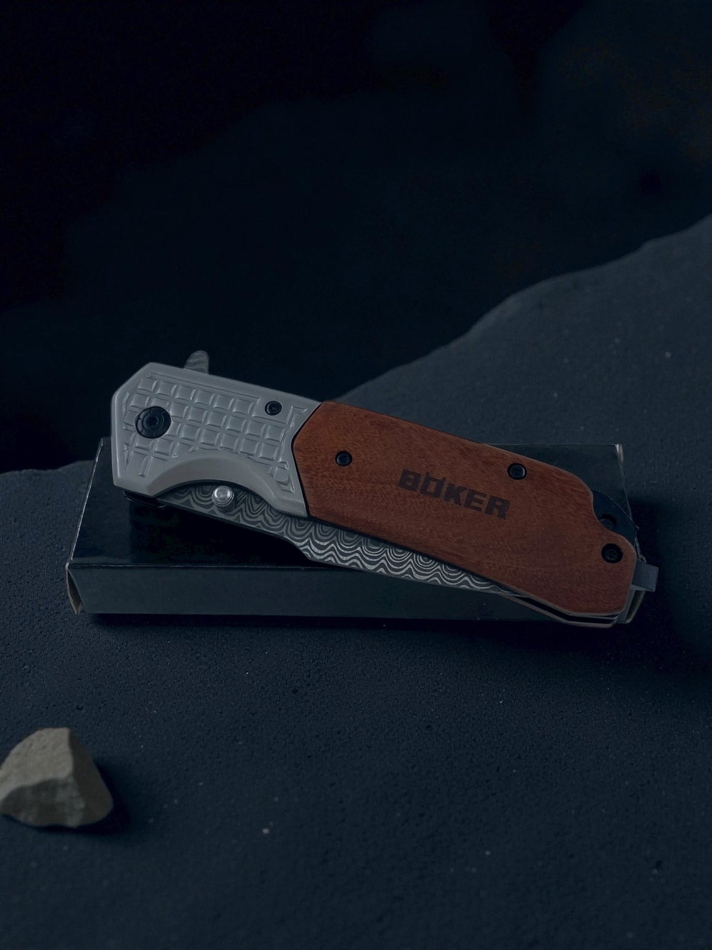 Böker Damascus Desenli Ahşap Gövdeli Katlanır Çakı