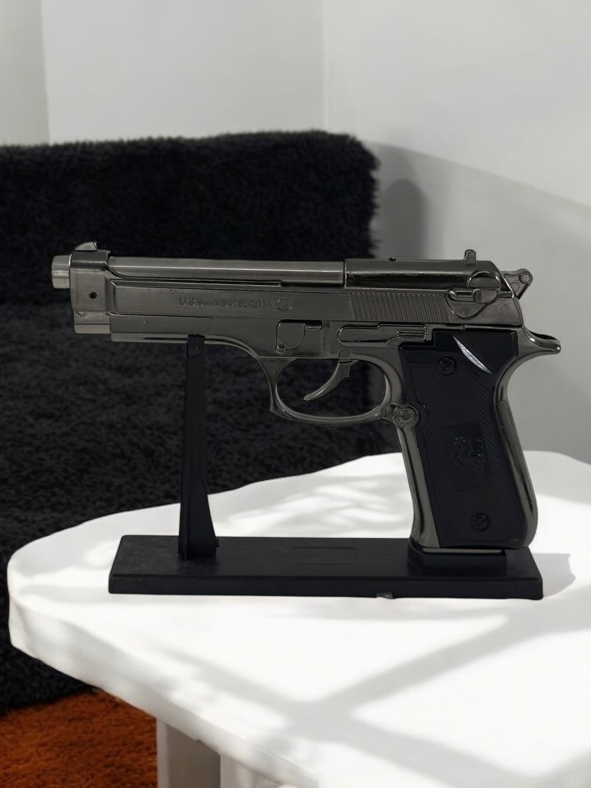 Metal Beretta Model Standlı Tabanca Çakmak 1511