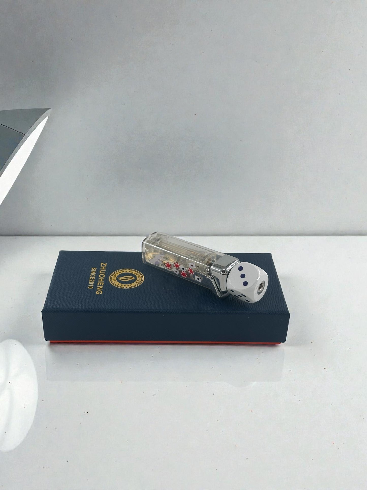 Zar Şeklinde Renkli Alevli Çakmak