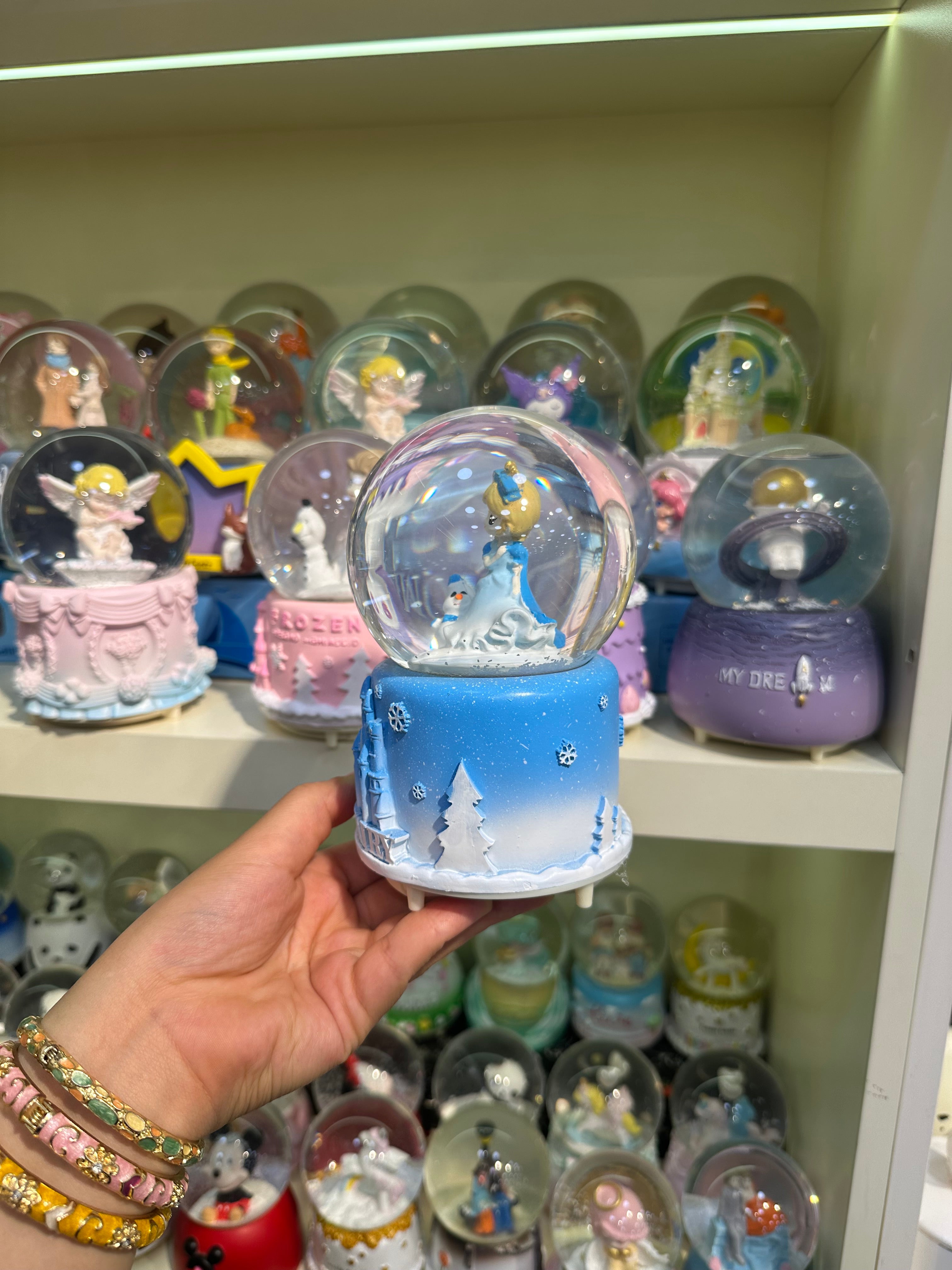 Disney Frozen Temalı Büyük Boy Kar Küresi (Mavi)
