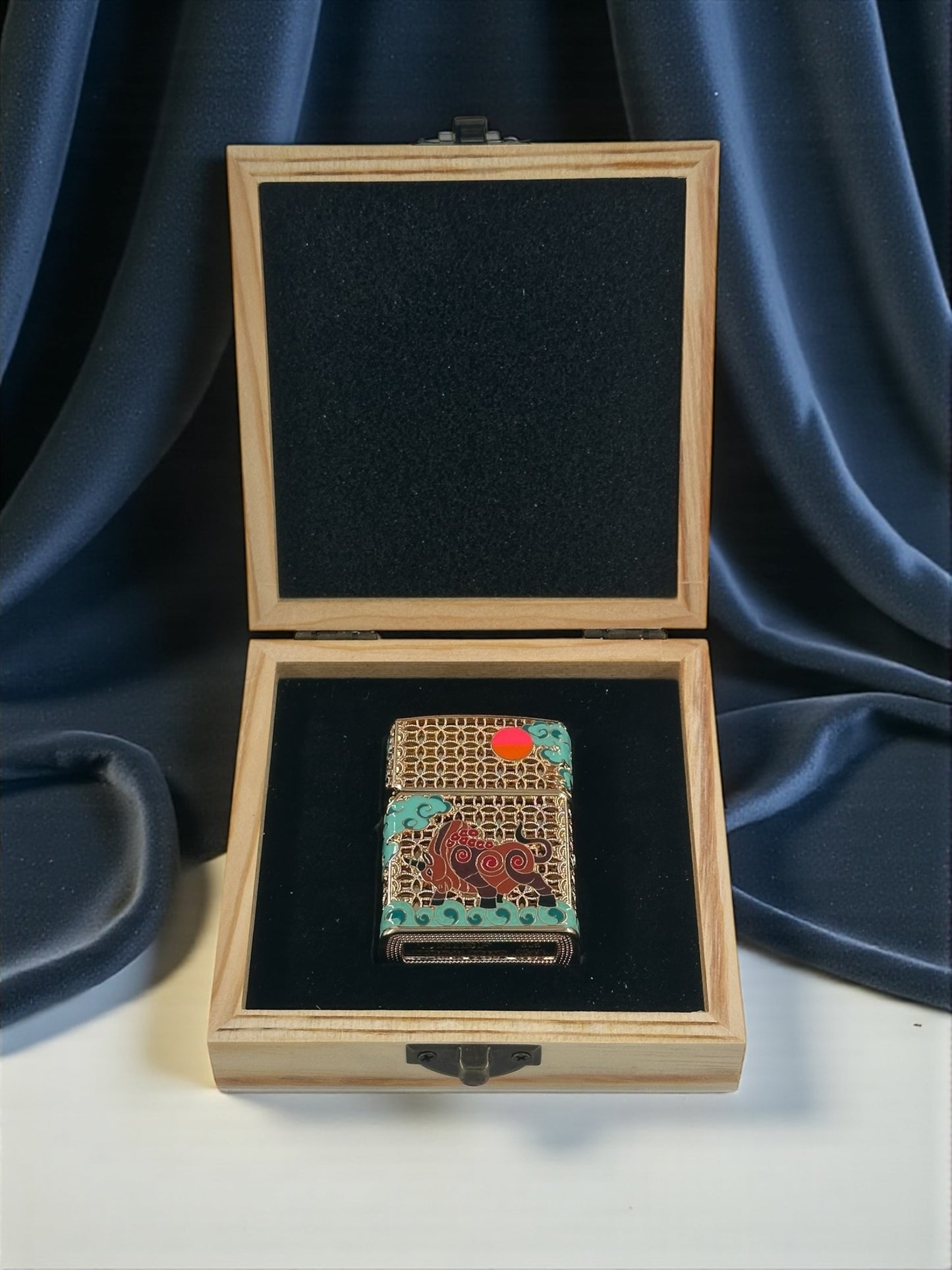 Chief İşlemeli Lüx Benzinli Çakmak