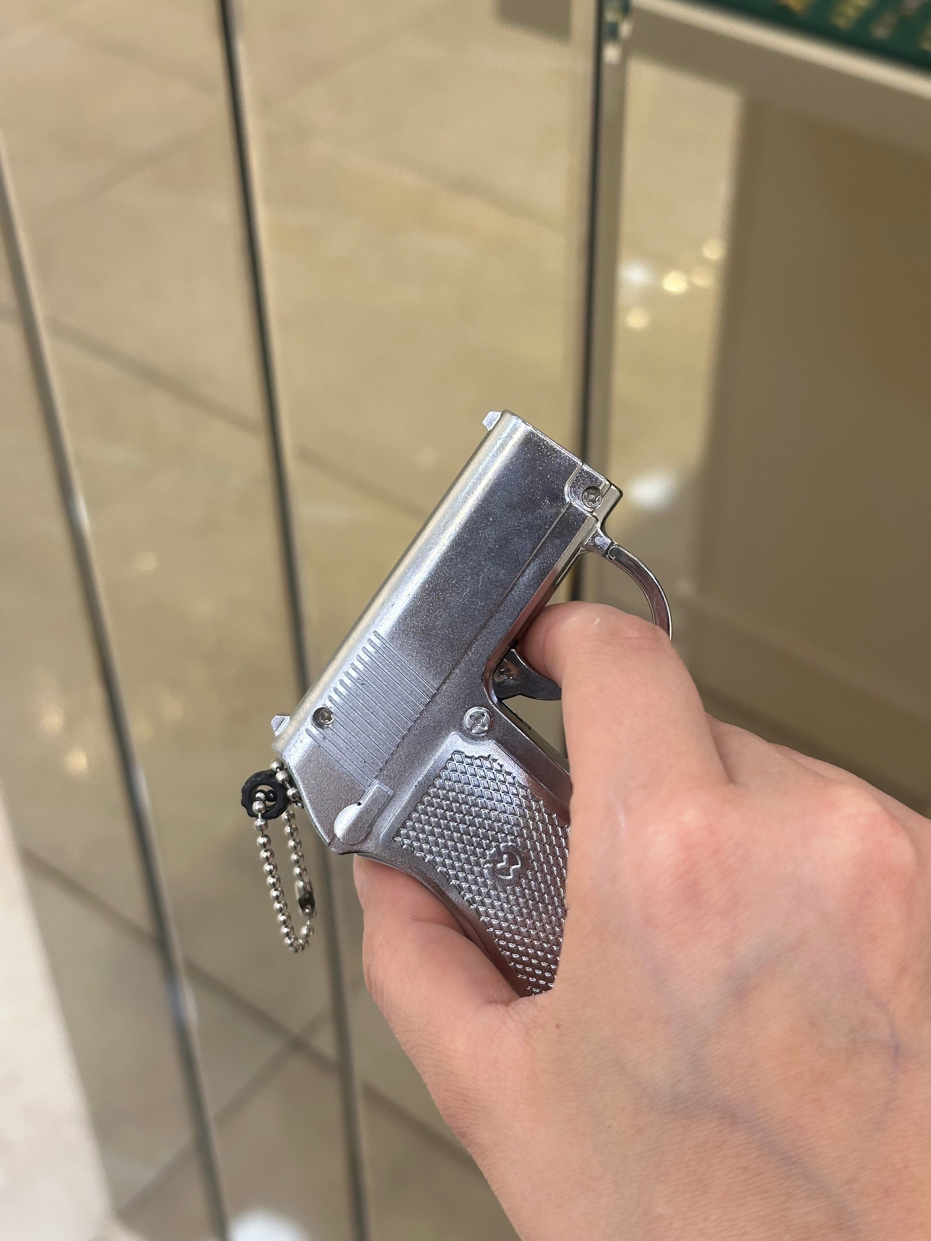 Mini Tabanca Şeklinde Silah Çakmak ve Şaka Çakmağı