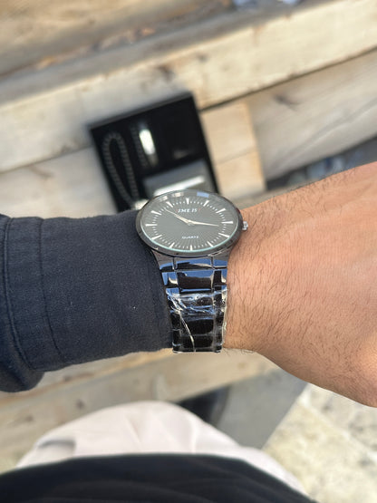 Lux Kordona İsim Yazılabilir Erkek Çakmaklı Saat Kombini