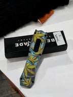 Benchmade Renkli İçten Çıkmalı Çakı 0879 Yaprak Desenli