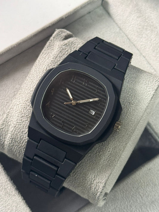 Kişiye Özel Kordonu İsim Yazılır Plastik Saat Mat Siyah