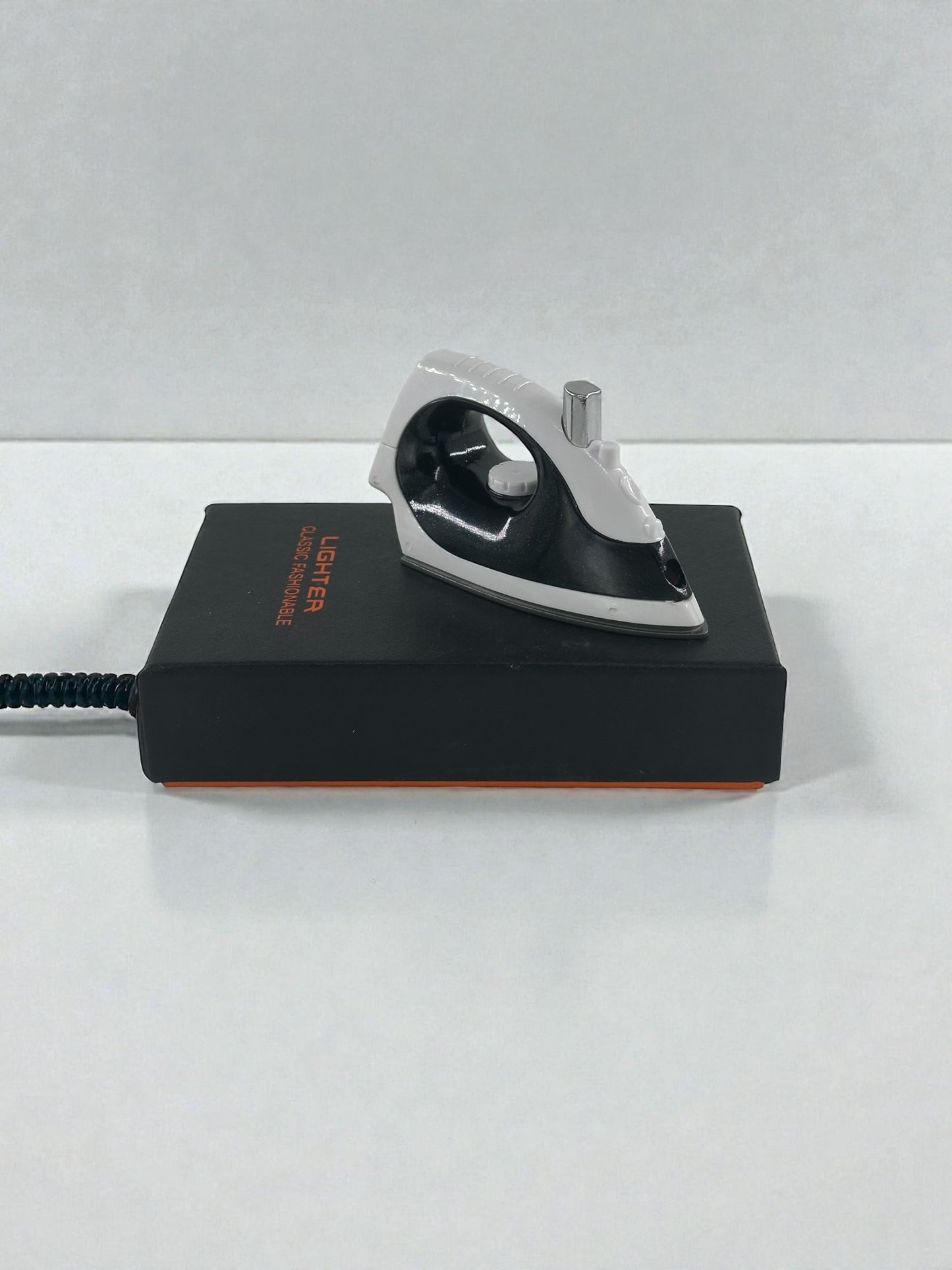 Ütü Şeklinde Gazlı Çakmak