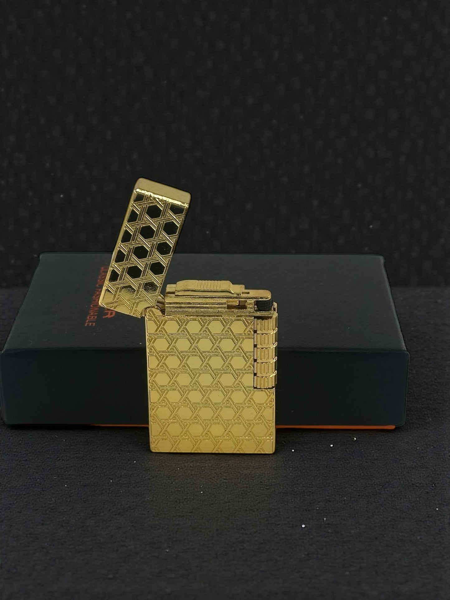 Lüx Kabartmalı Dupont Model Metal Çakmak