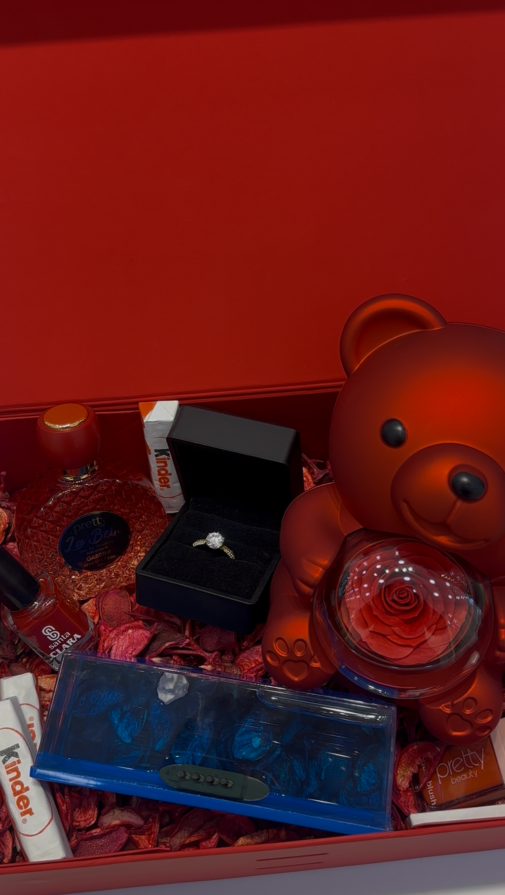 Red Love Box 3399
