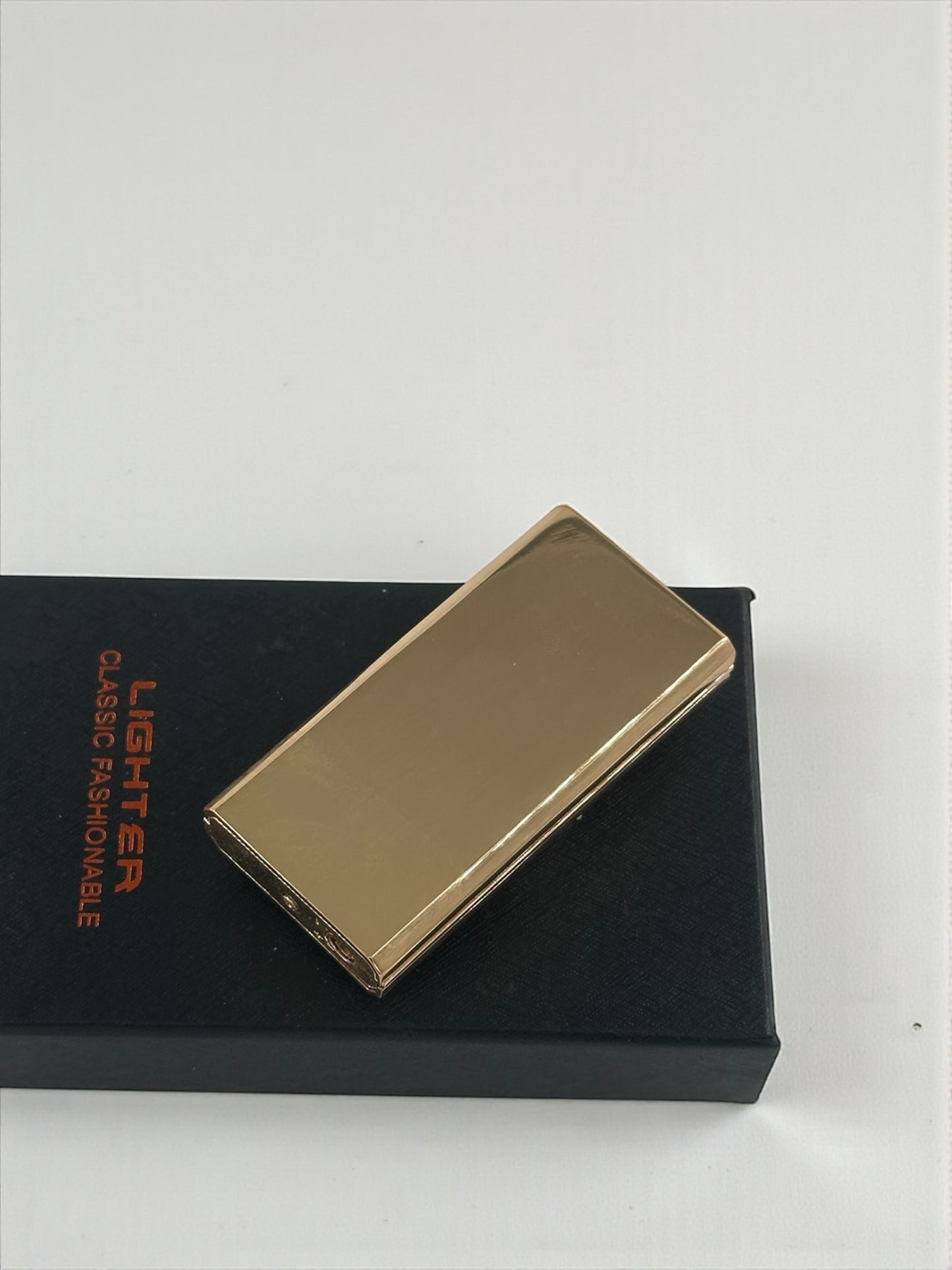 Lüks Kol Saat Görünümlü Renkli Alevli Çakmak