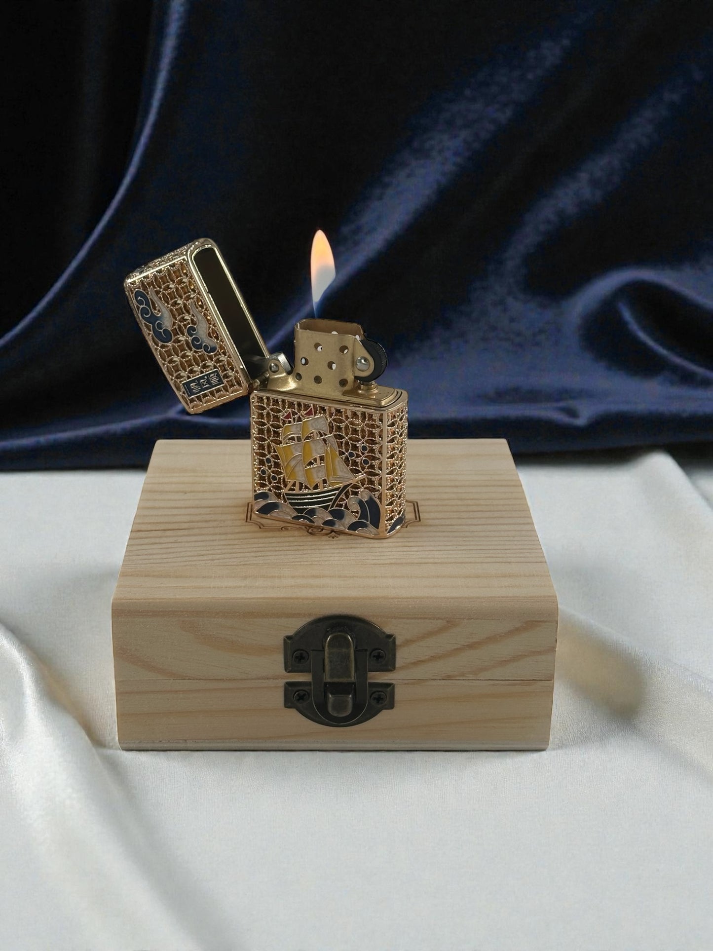 Chief İşlemeli Lüx Benzinli Çakmak