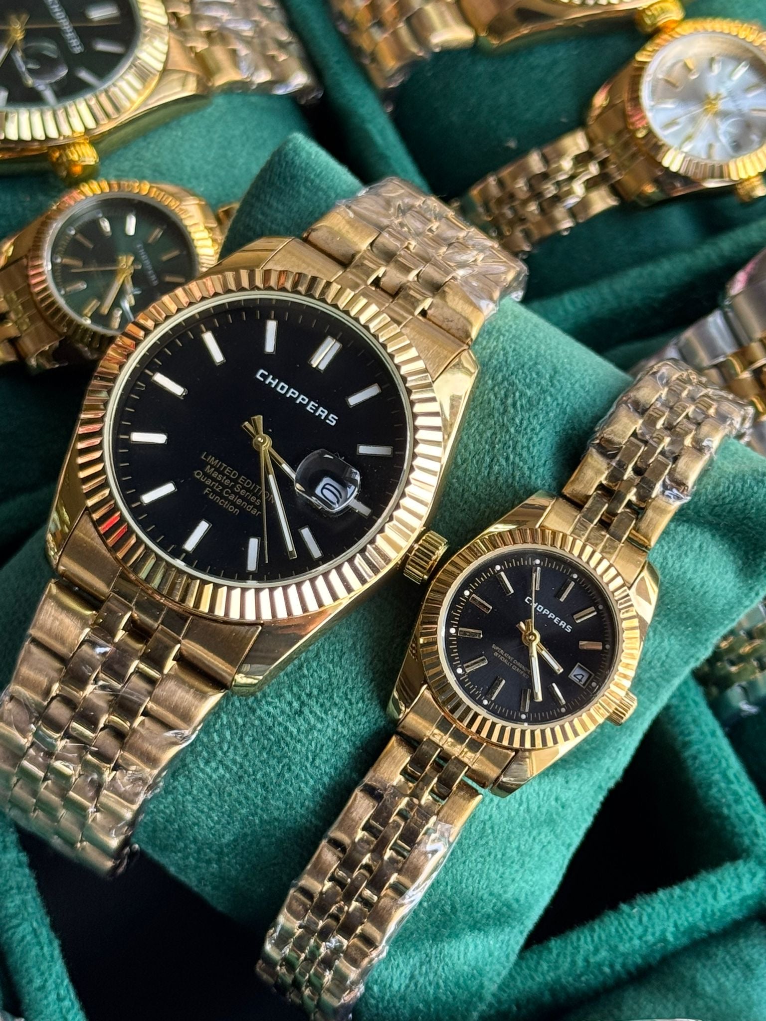 Kişiye Özel İç Tarafına İsim Yazılır Çelik Çift Saati Siyah Altın