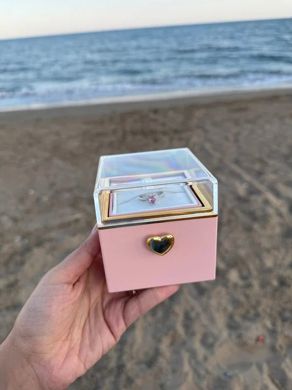 Dönen Mumlu Sürpriz Kutusu (YÜZÜK DAHİLDİR)