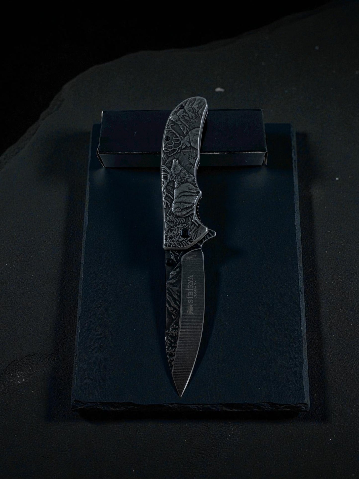 Sibirya Metal Geyik Desenli Katlanır Çakı