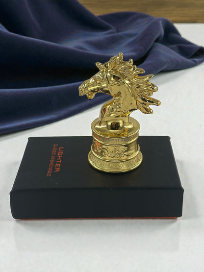 At Figürlü Renkli Alevli Pürmüzlü Çakmak