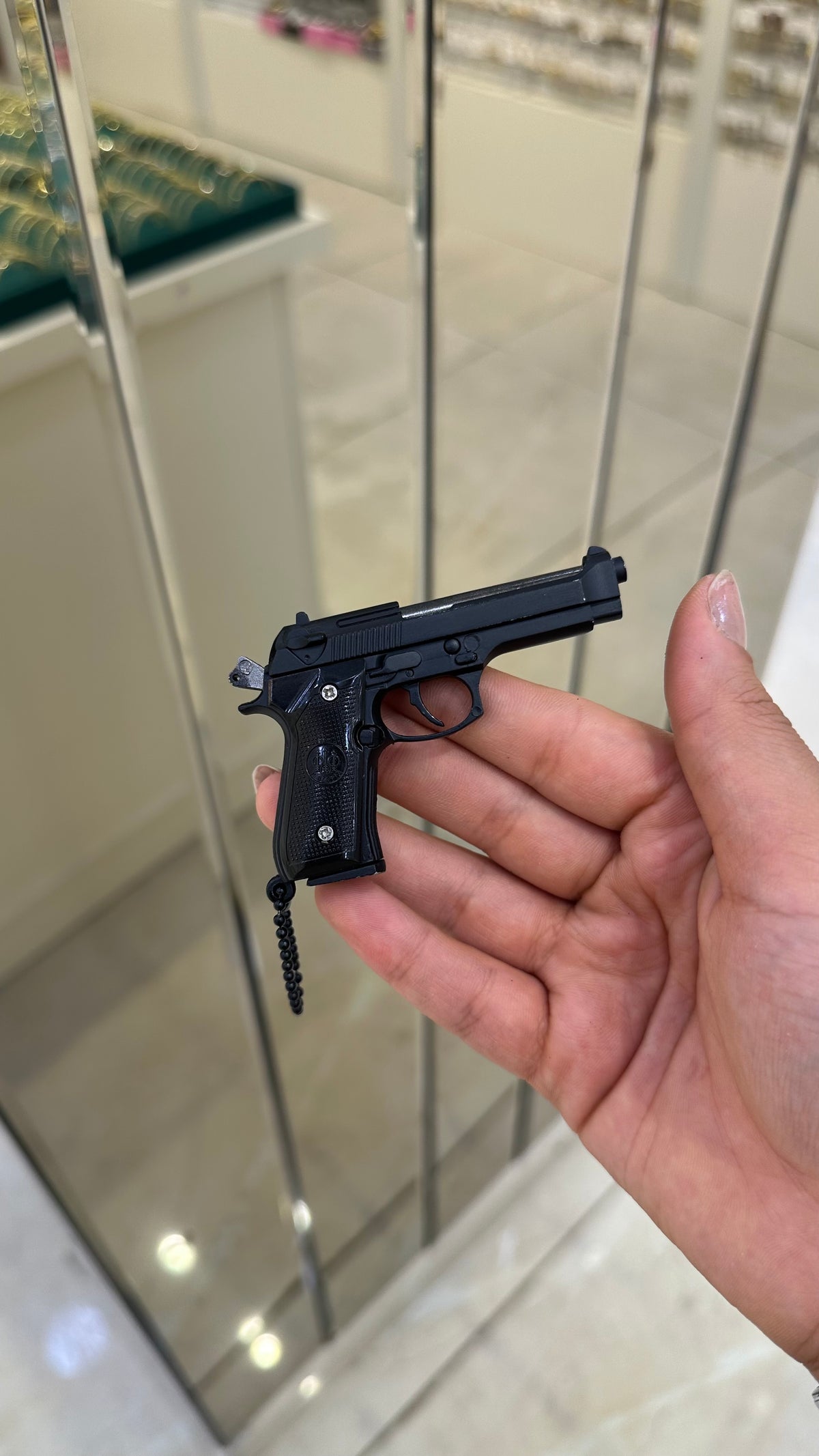 Beretta 9×19 Tabanca Gerçekçi Sökülebilir ve Kurulabilir Metal Anahtarlık