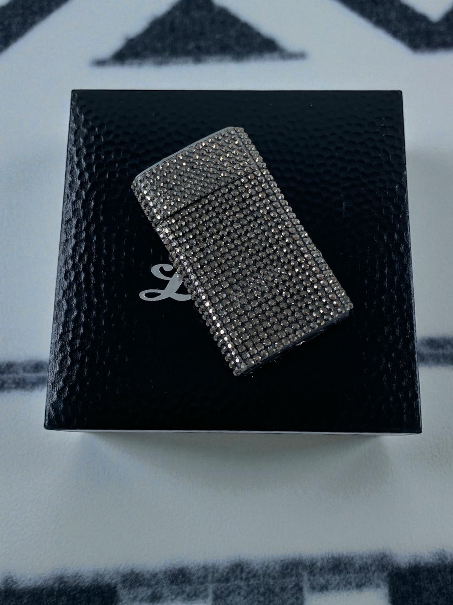 Taşlı Özel Kutulu Renkli Alevli Çakmak