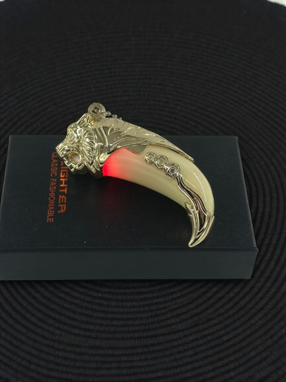 Kaplan Pençesi Şeklinde Işıklı Renkli Alevli Çakmak