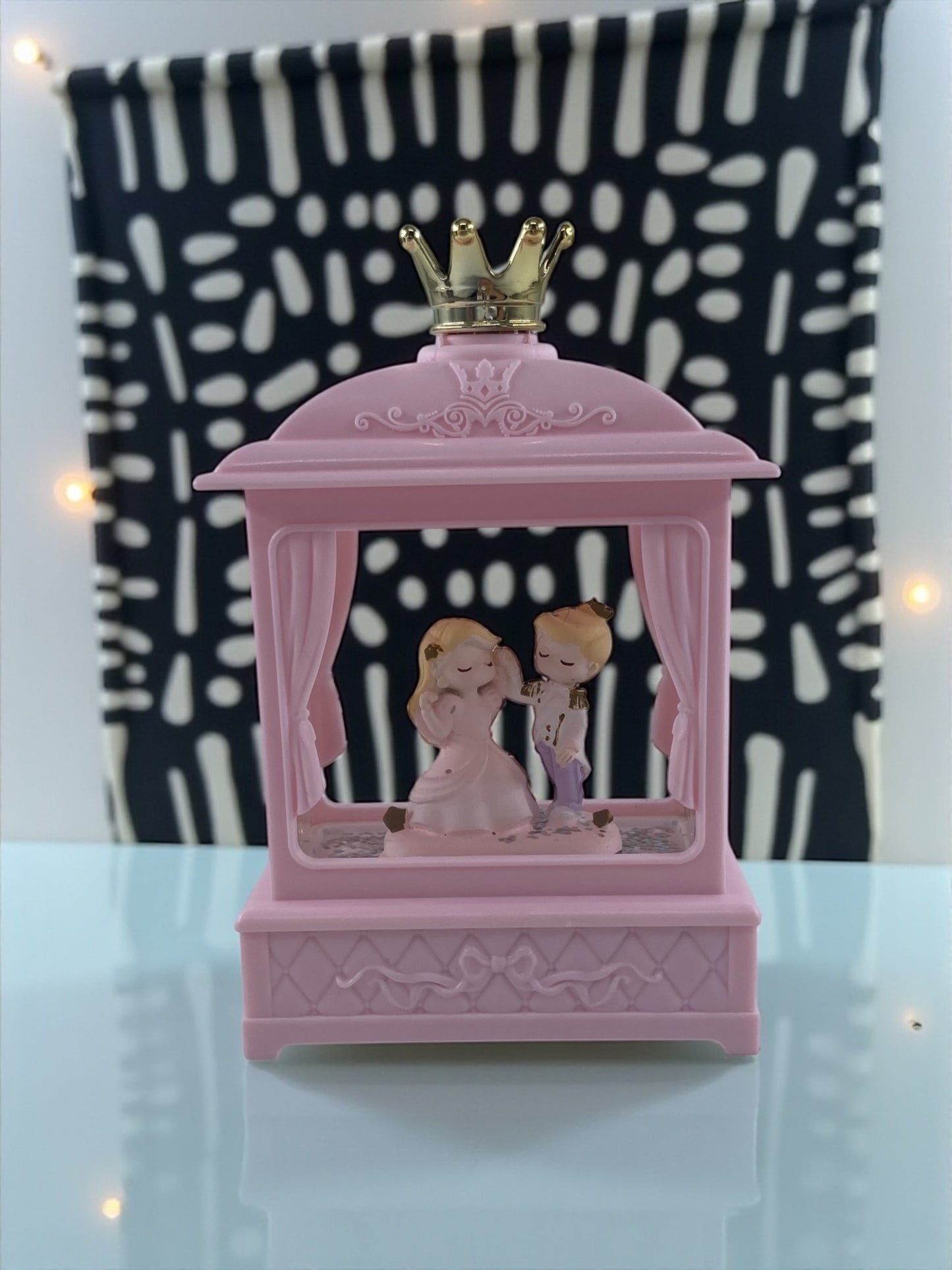 Sevgili Temalı Işıklı Simli Pls. Fanus