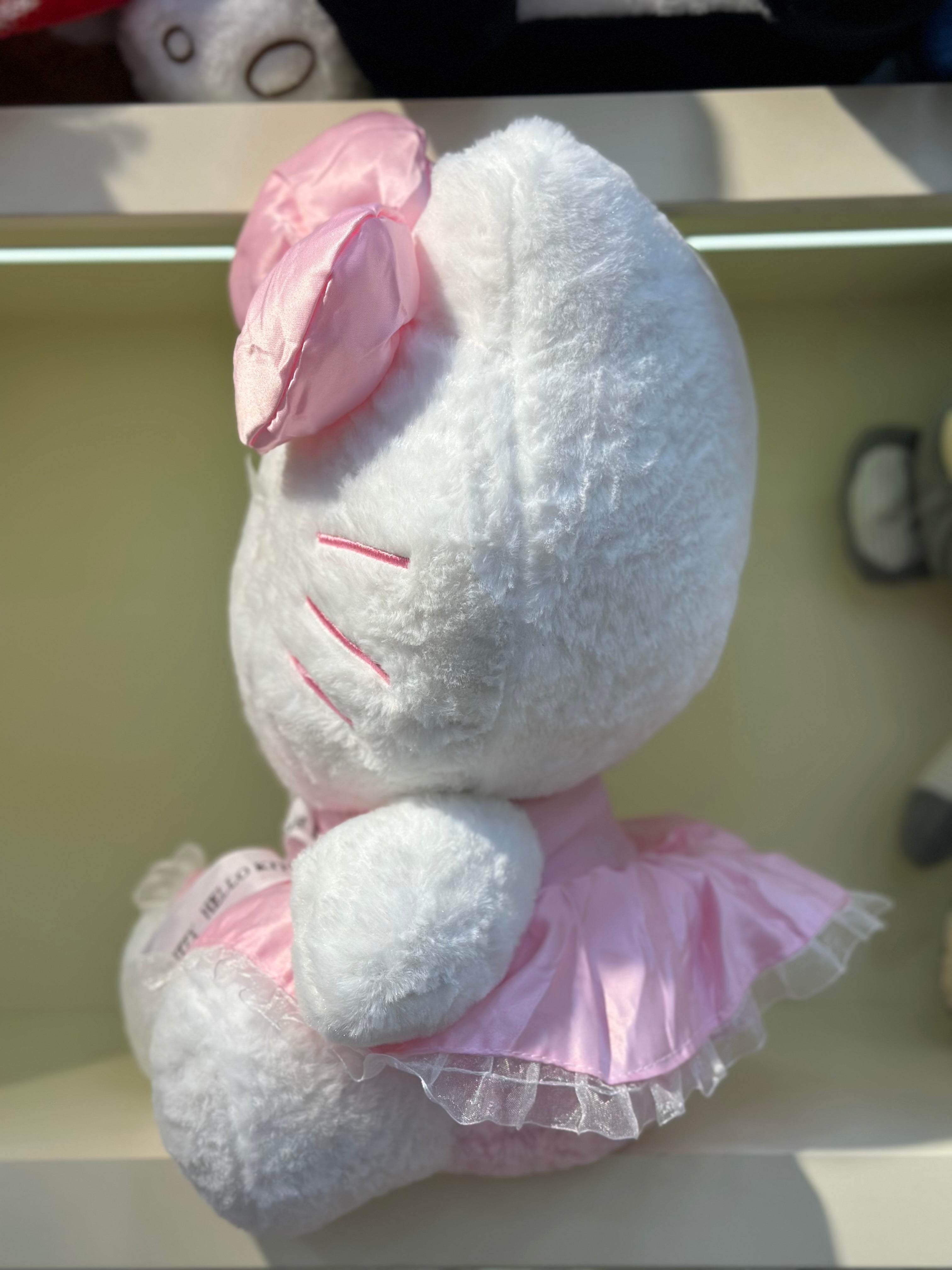 Pembe kıyafetli büyük boy hello kitty