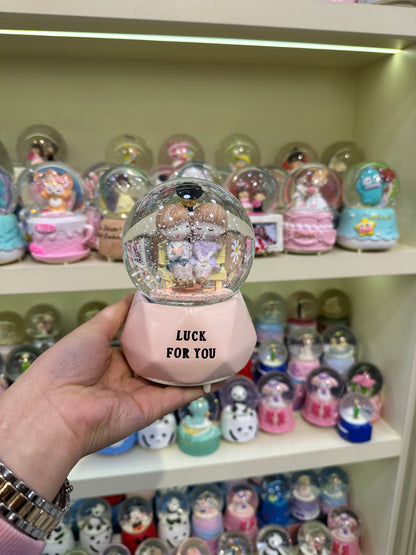 Büyük Boy Kar Küresi