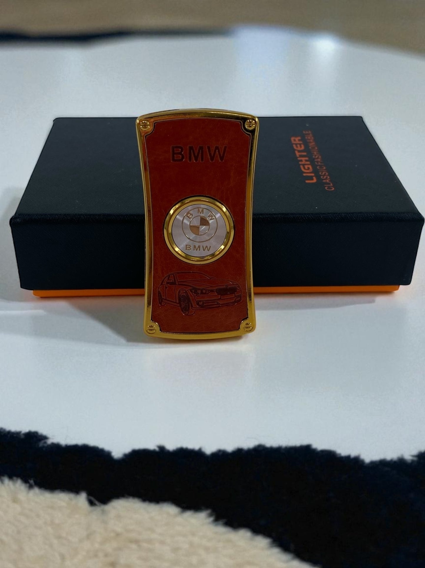 Bmw Model Deri İşlemeli Çakmak