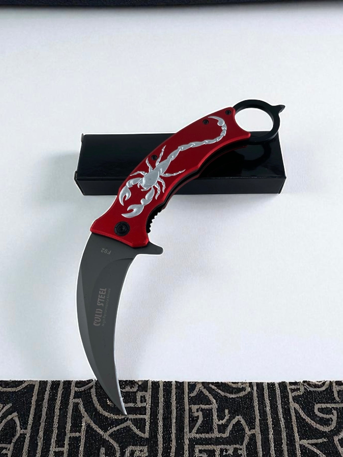 Akrep Desenli Carambit Çakı