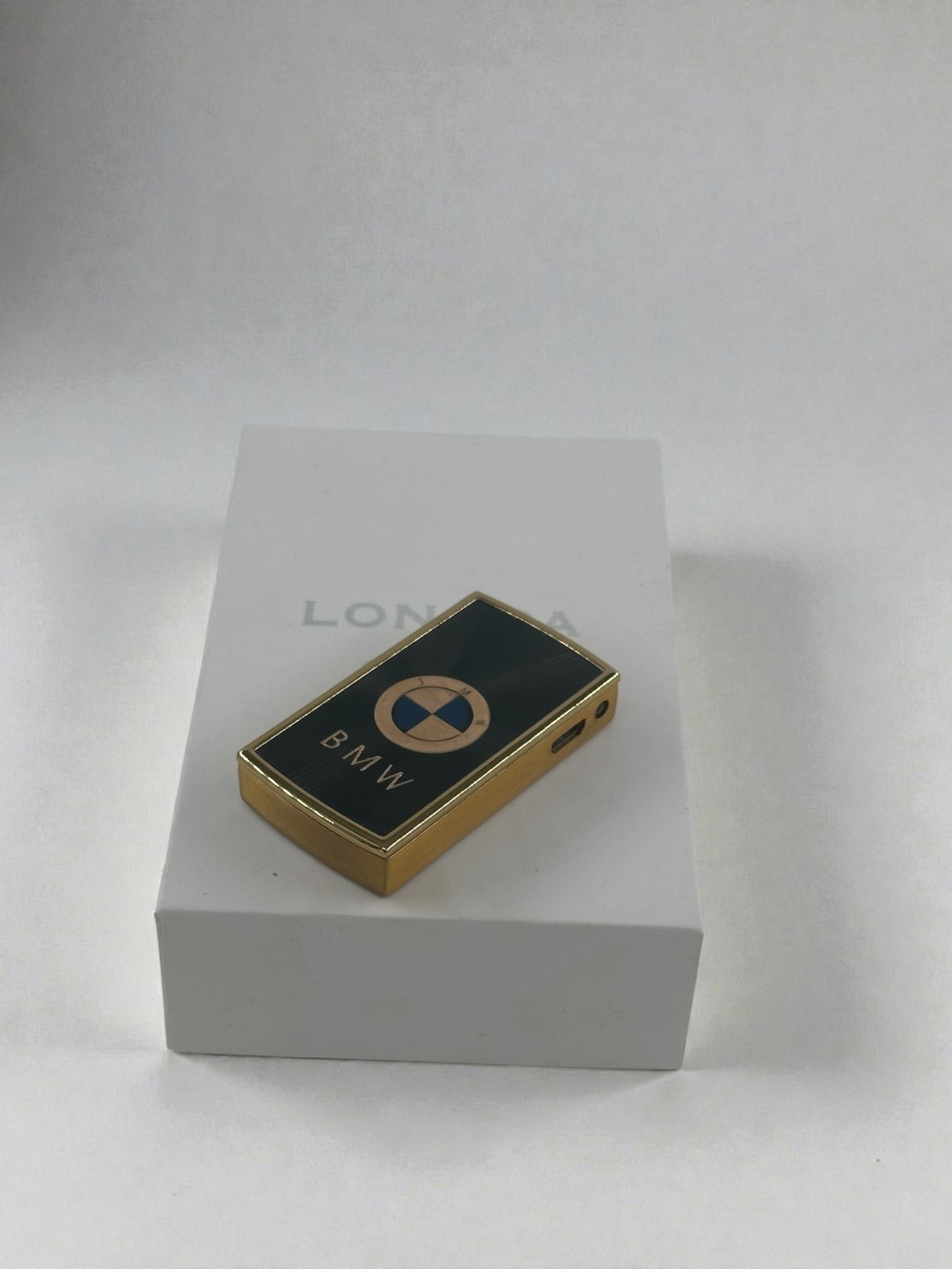 BMW Logolu Elektronik Çakmak