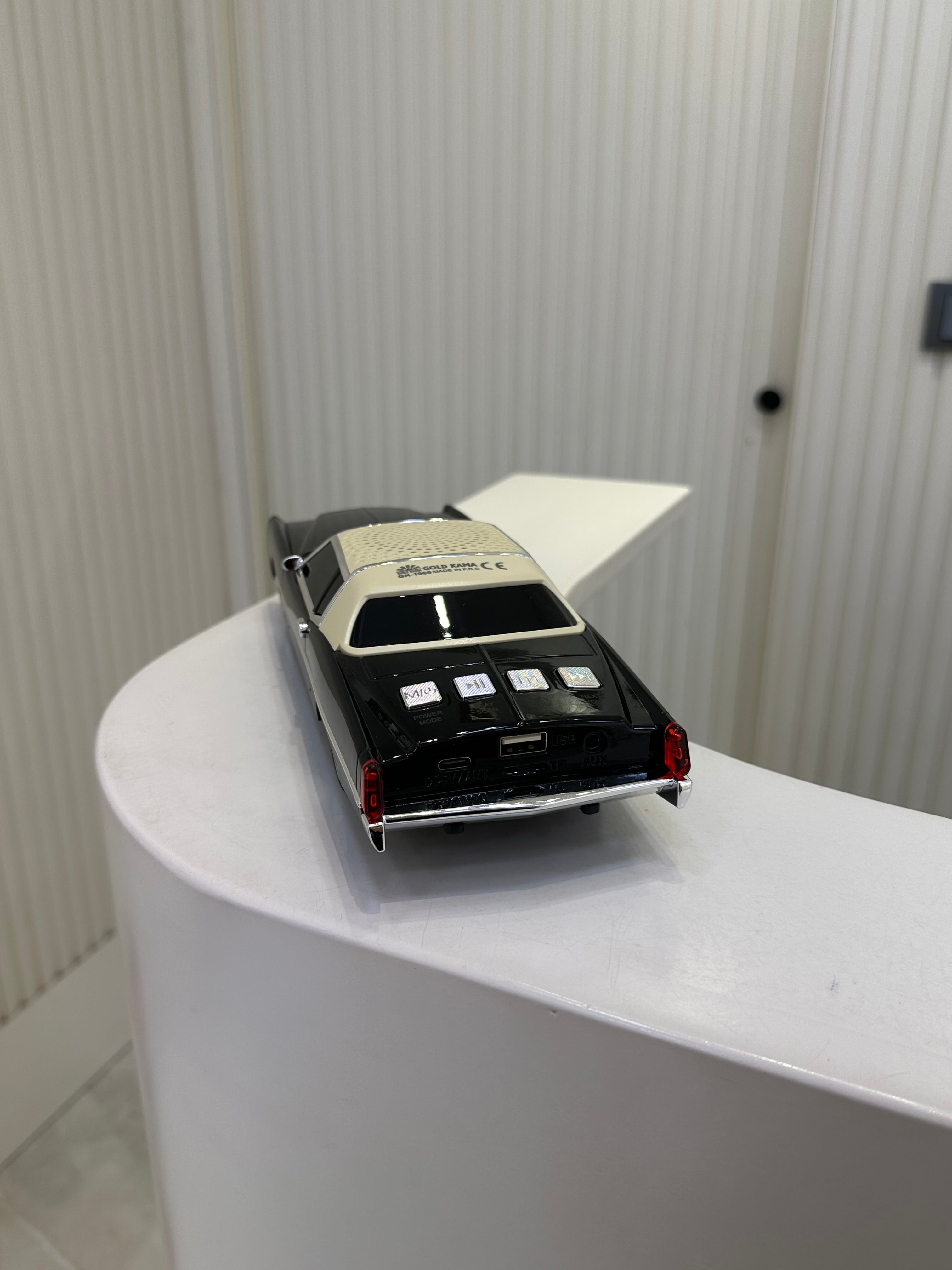 Cadillac Coupe Deville Eşref Tek Model Araba Radyo 1969-1975