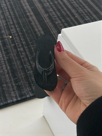 Terlik Şeklinde Çakmak