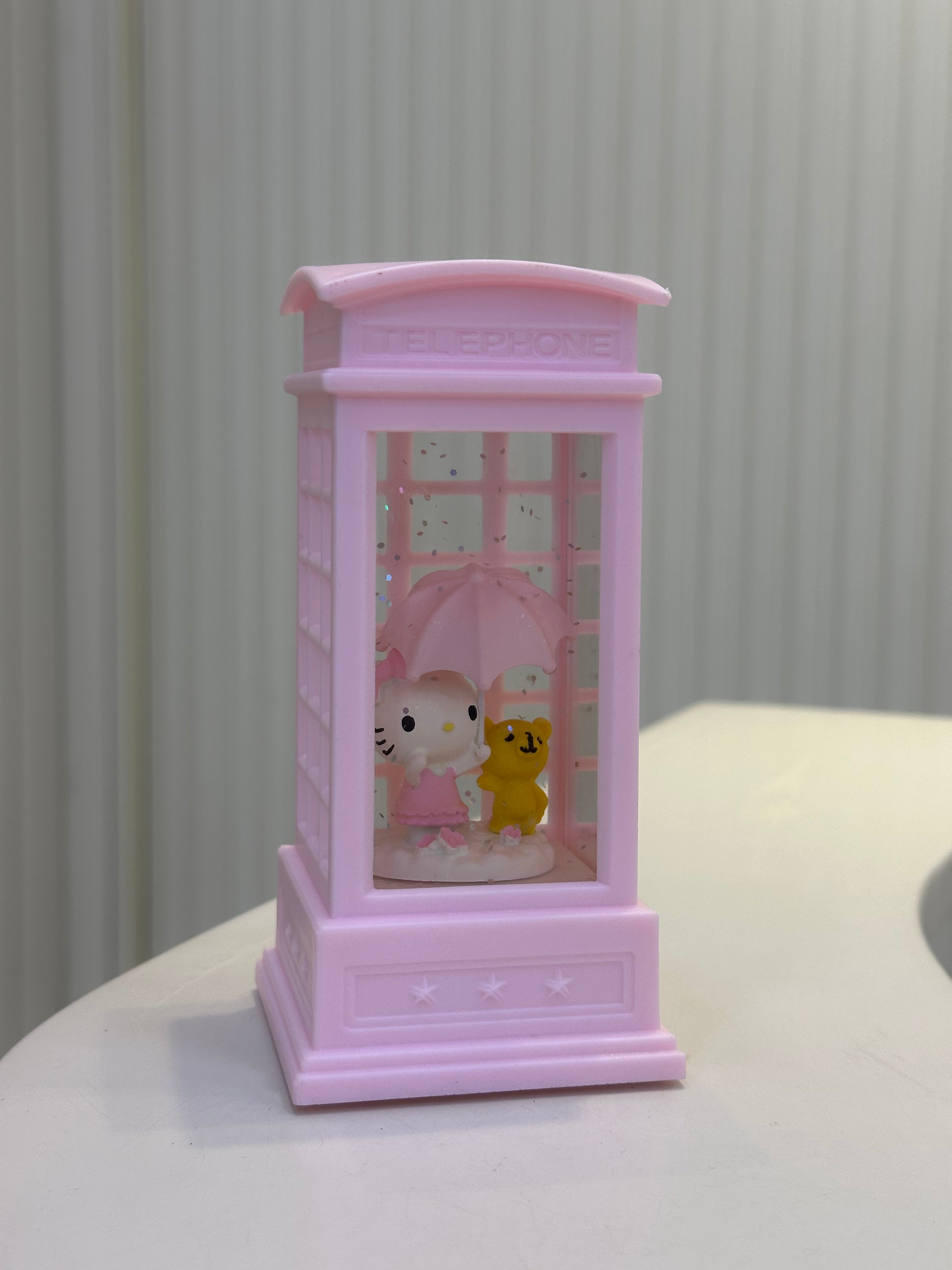 Hello Kitty Işıklı Sulu Fanus