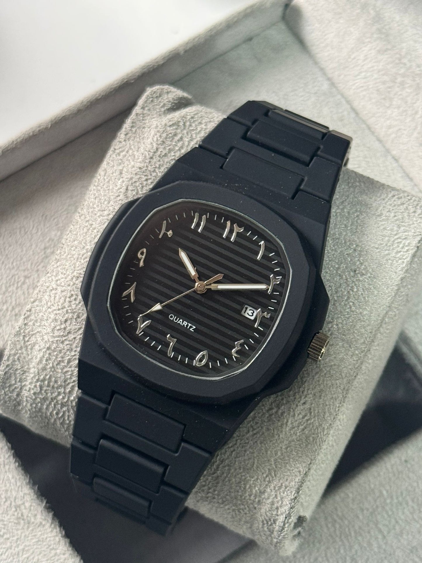 Kişiye Özel Kordonu İsim Yazılır Plastik Saat Mat Siyah