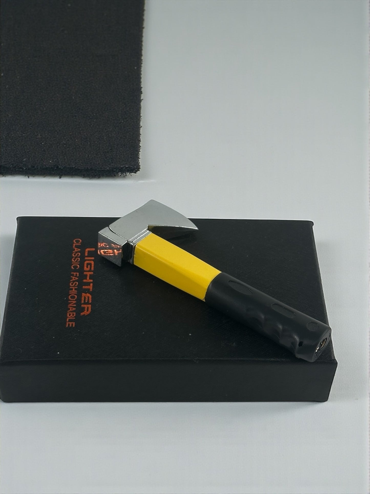 Balta Şeklinde Çakmak