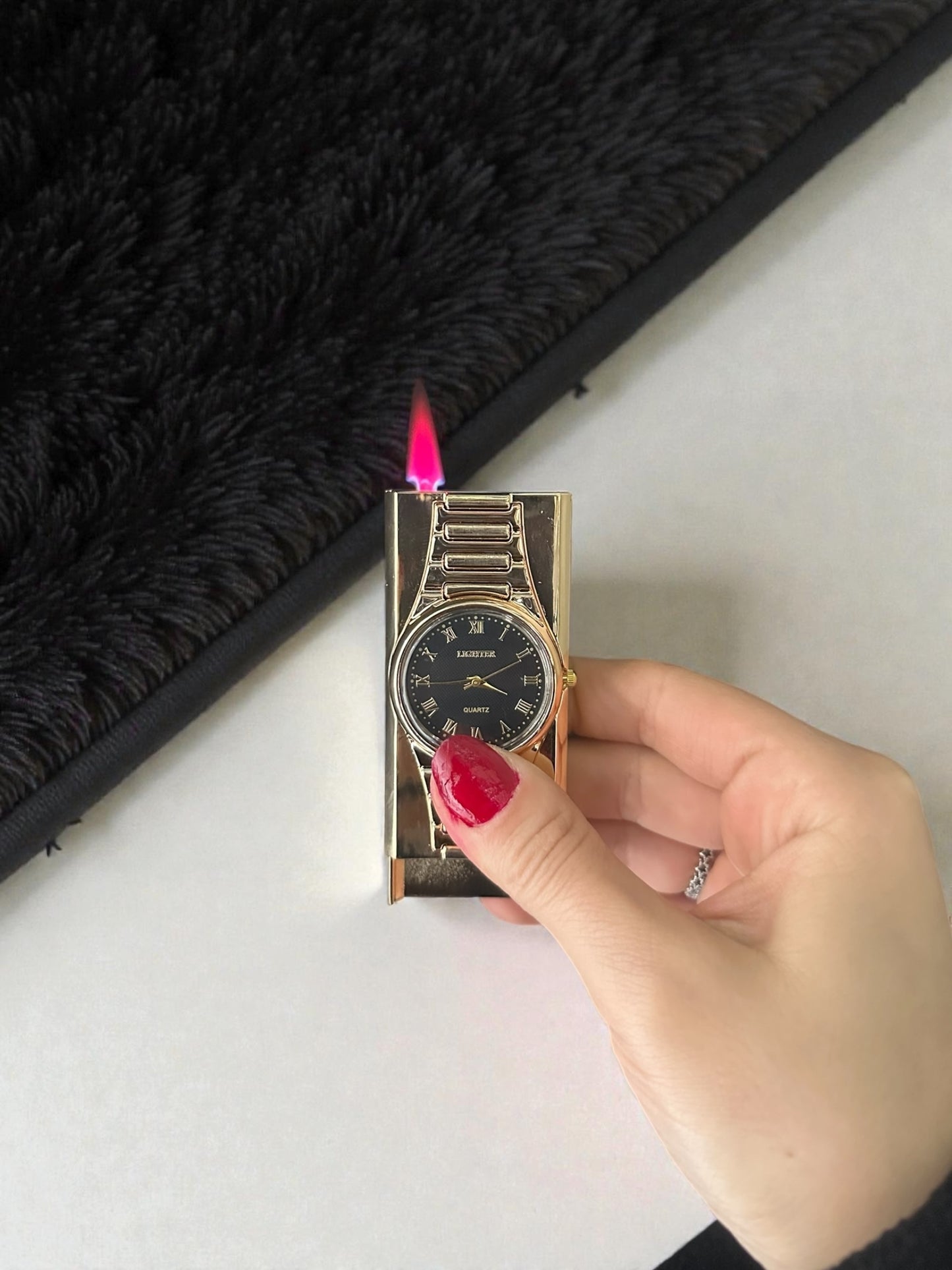 Lüks Kol Saat Görünümlü Renkli Alevli Çakmak