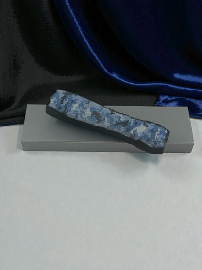 Mavi Desenli Banchmade İçten Çıkmalı Çakı