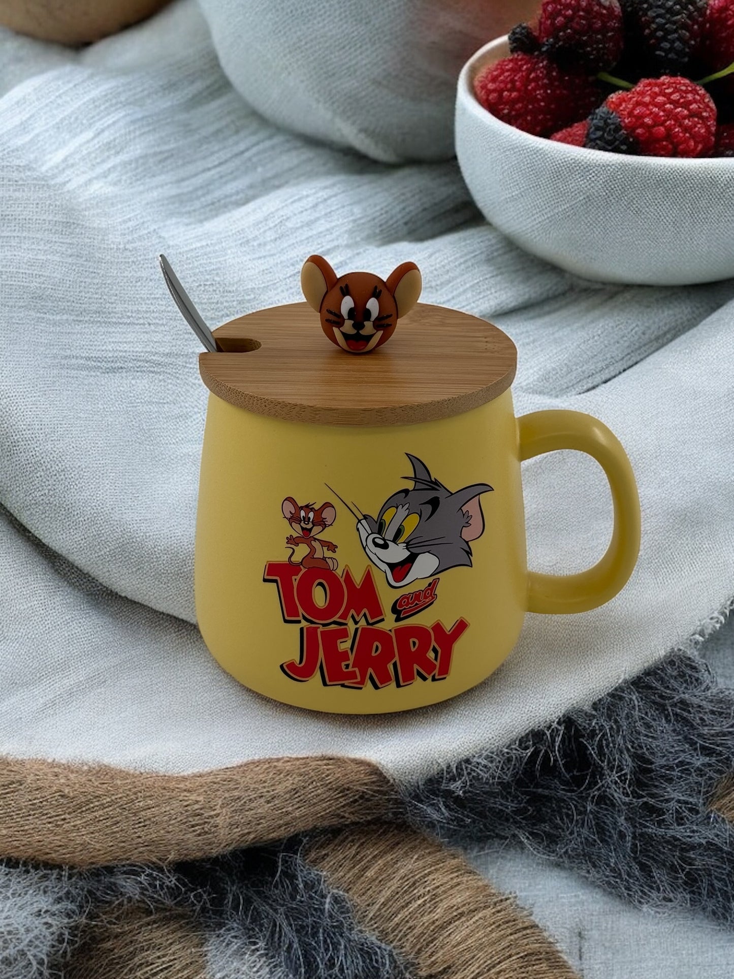 Tom ve Jerry Baskılı Bambu Kapaklı Kupa Bardak