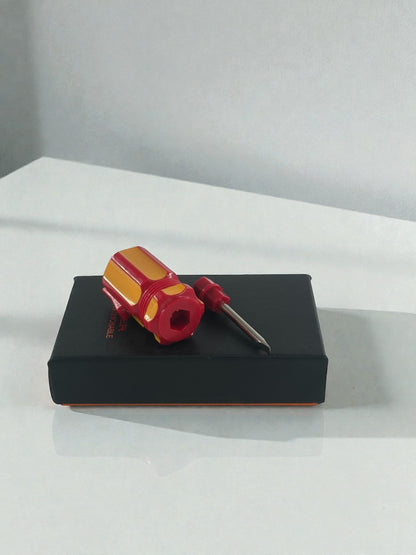 Tornavida Şeklinde Çakmak