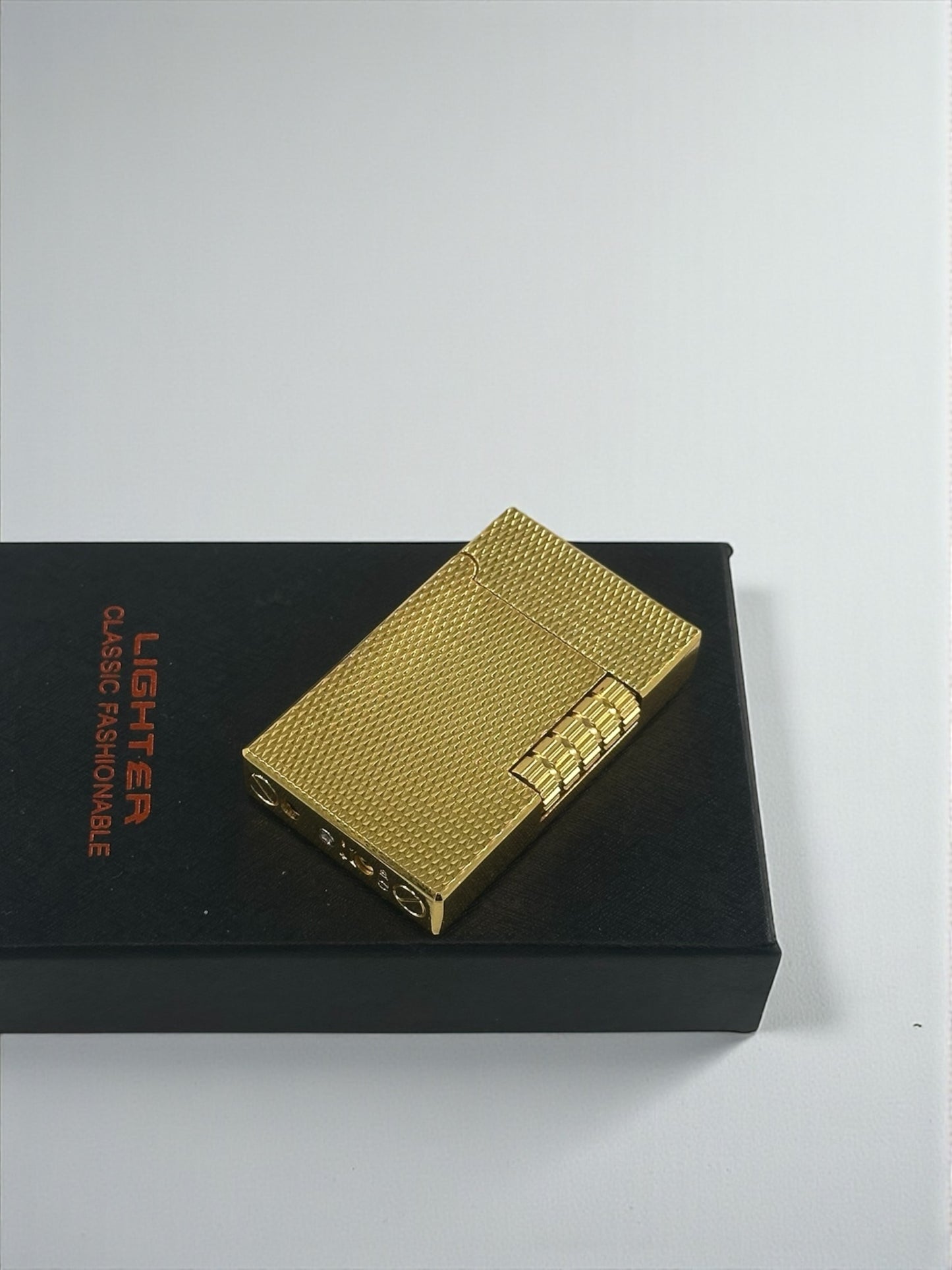 Lüx Görünümlü Dupont Model Metal Çakmak