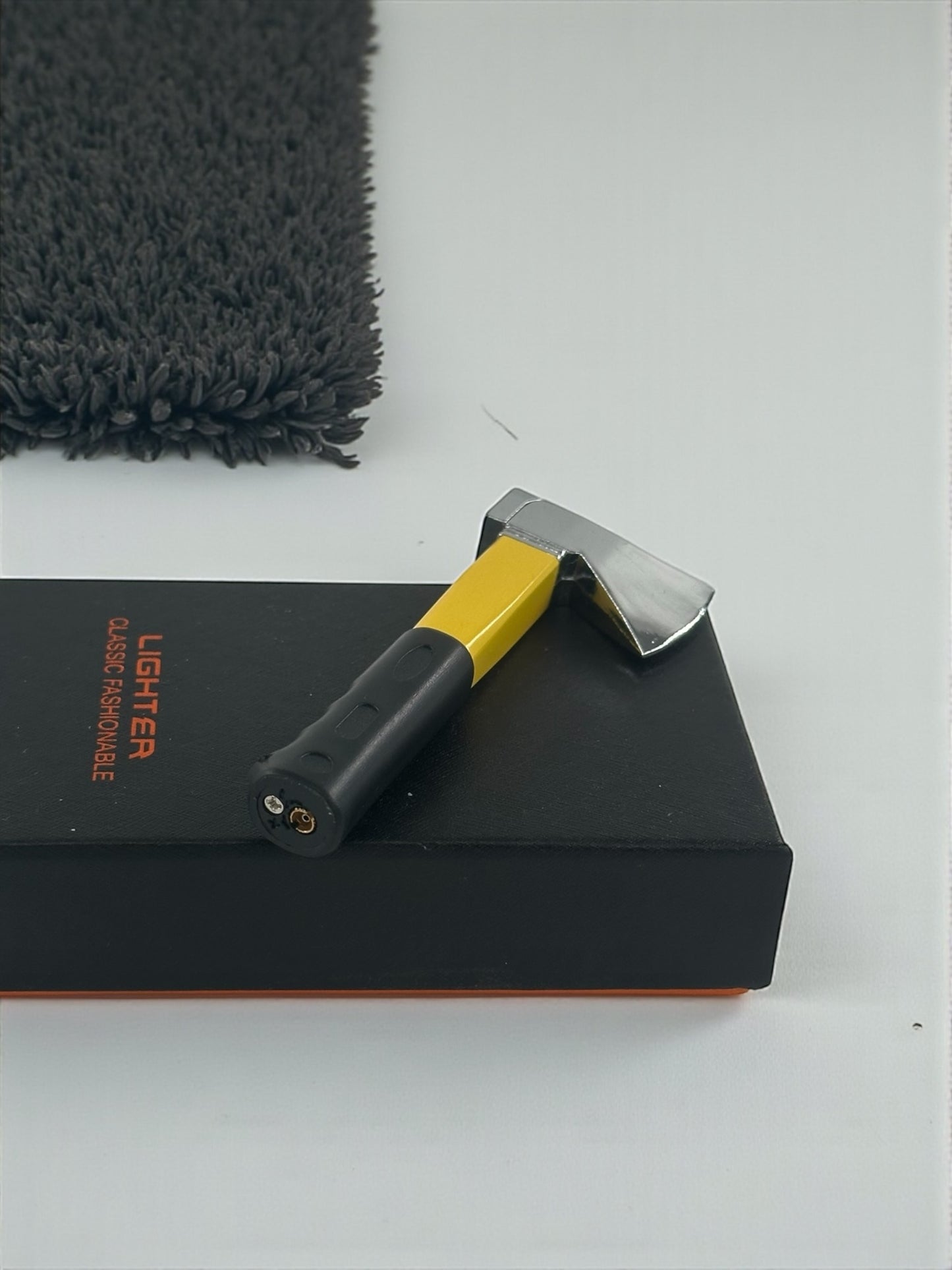 Balta Şeklinde Çakmak