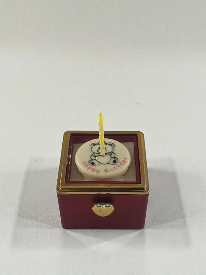 Dönen Mumlu Sürpriz Kutusu (YÜZÜK DAHİLDİR)