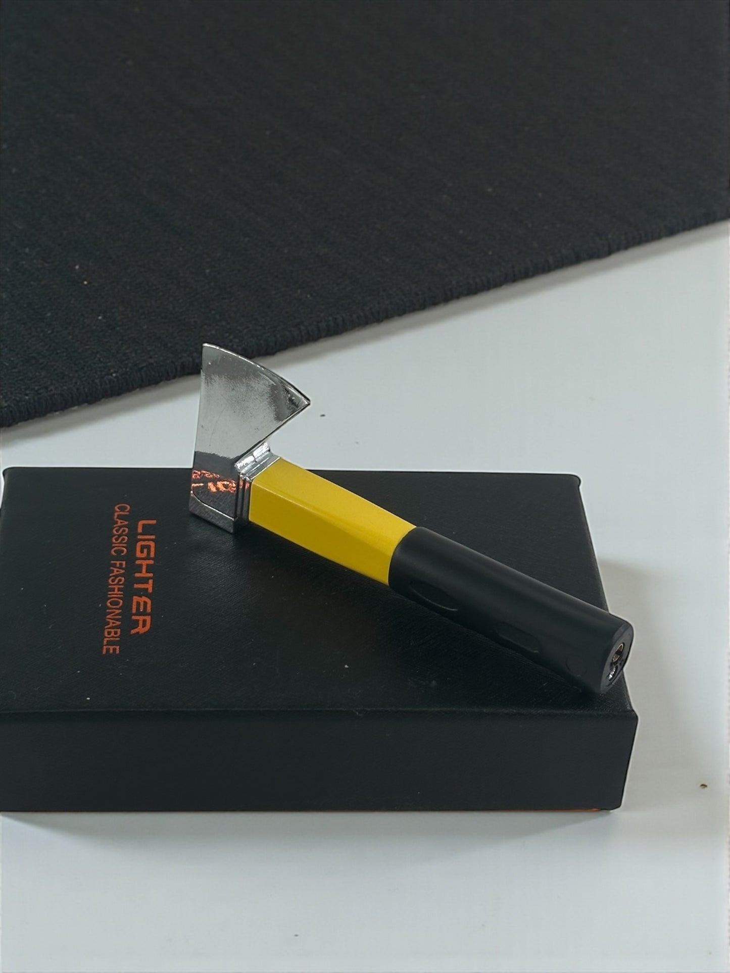 Balta Şeklinde Çakmak