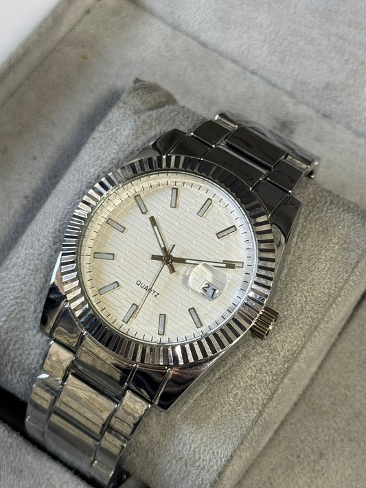 Kişiye Özel Kordonu İsim Yazılır Çelik Saat Beyaz Gümüş