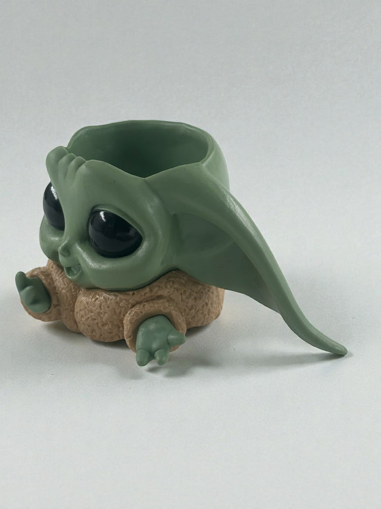 Baby Yoda Şeklinde Kalemlik