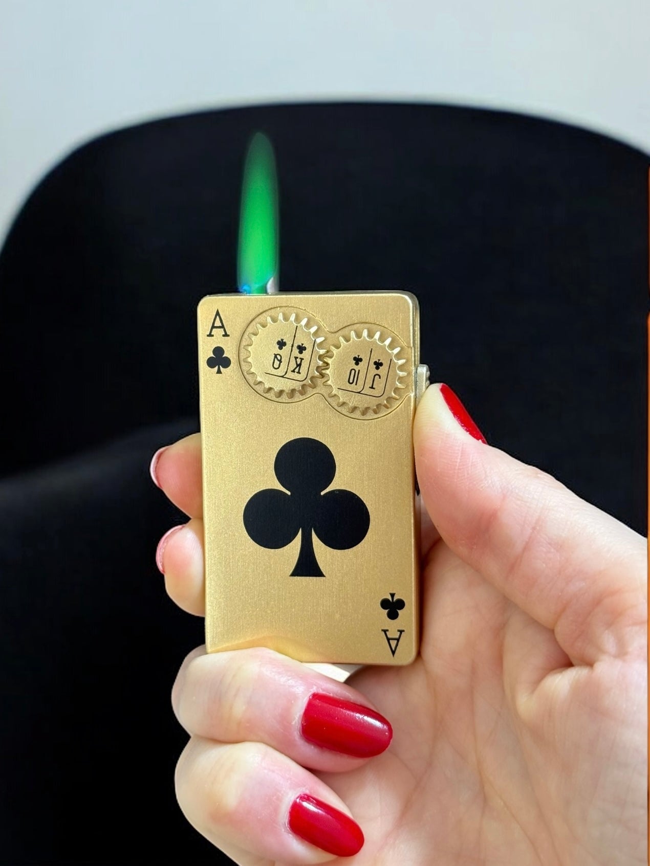 Pürmüzlü Poker Çakmak 4554