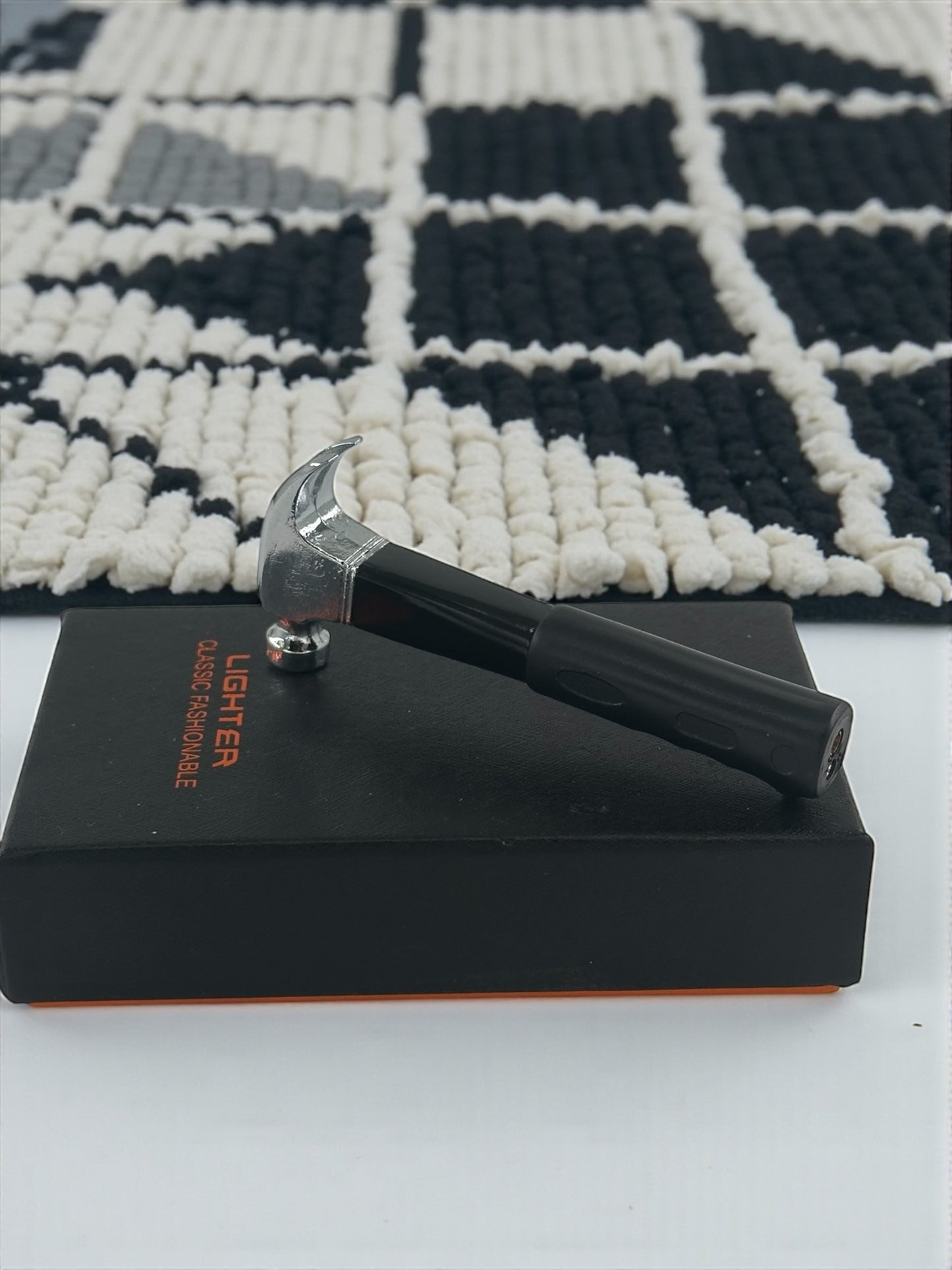 Balta Şeklinde Çakmak