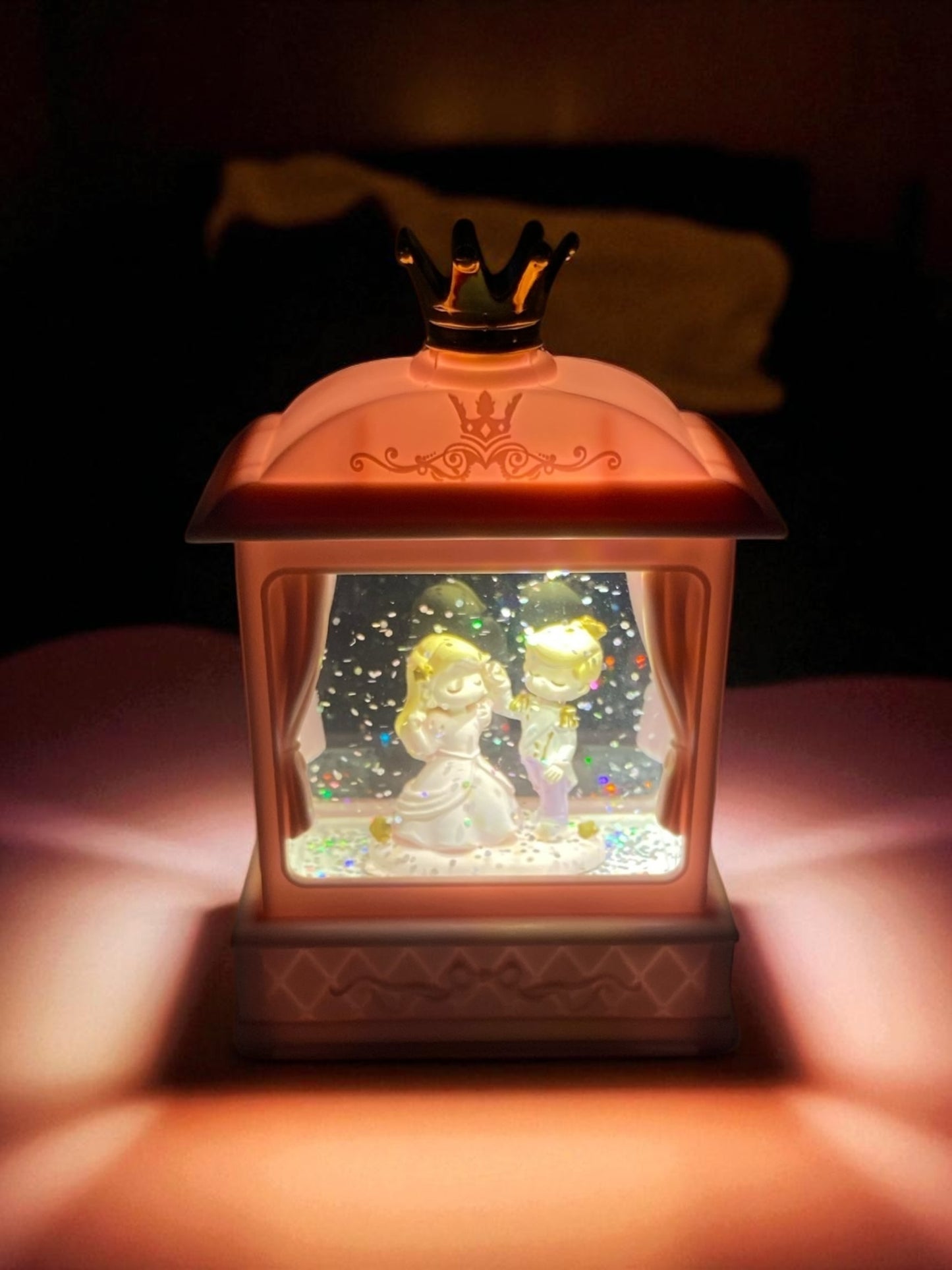 Sevgili Temalı Işıklı Simli Pls. Fanus