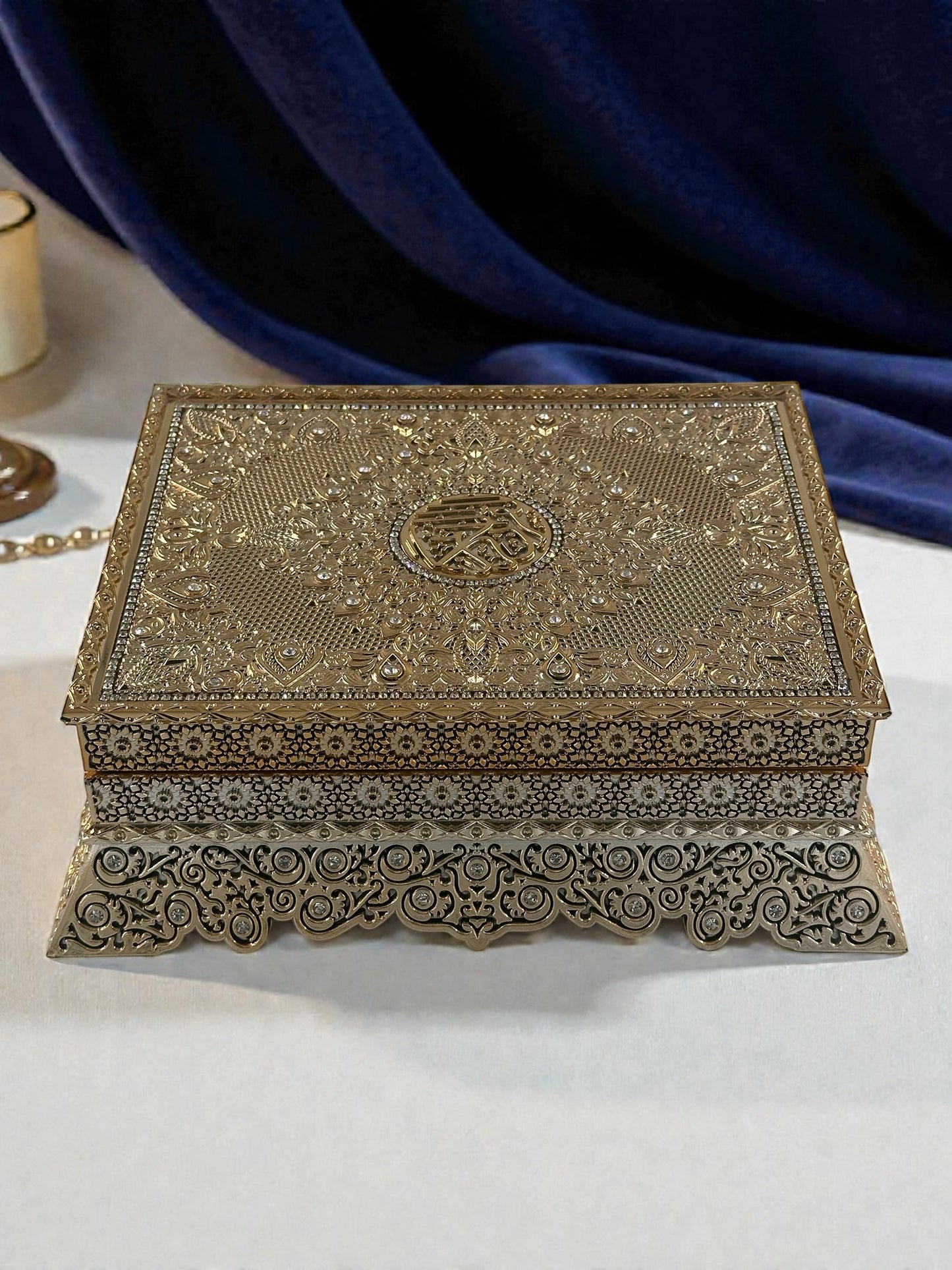 Varaklı Lüks Kutu inde Kuran-ı Kerim