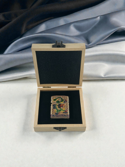 Chief Ejderha İşlemeli Lüx Benzinli Çakmak