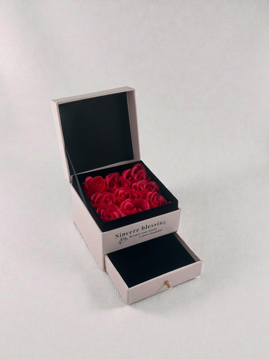 Luxury Güllü Yüzük Takı Kutusu Pembe