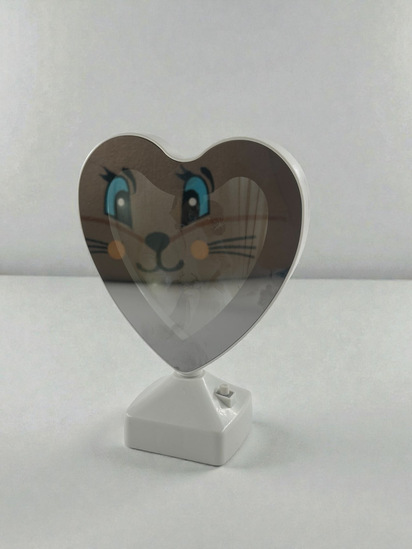 Küçük Boy Kalpli Sihirli Ayna Fotoğraf Çerçevesi Dekoratif Masa Aynası